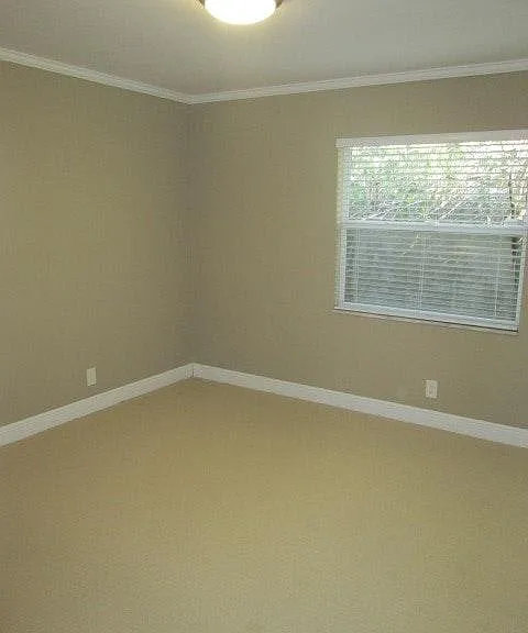 1506 S Trask St — Photo 15