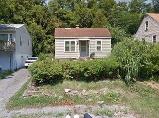 217 Maywood Ave, Creve Coeur, IL