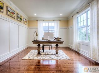 21 Traditions Pl, Monroe Township, NJ 08831