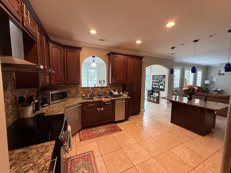 704 Stagecoach Dr — Photo 12
