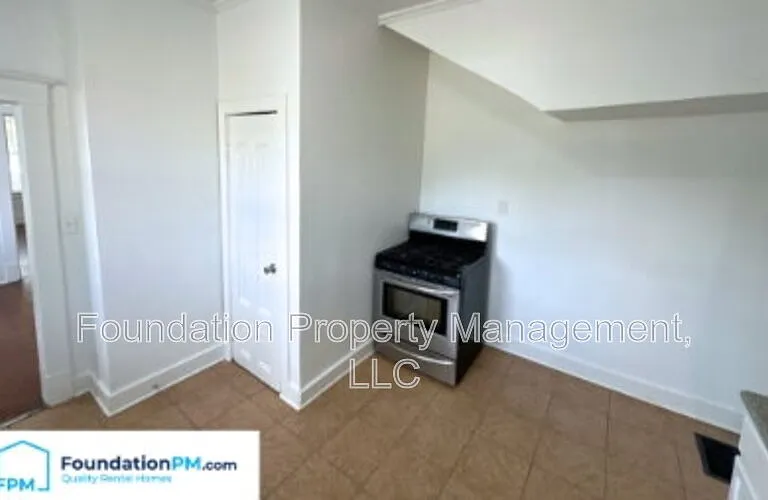 1492 Faxon Ave — Photo 10