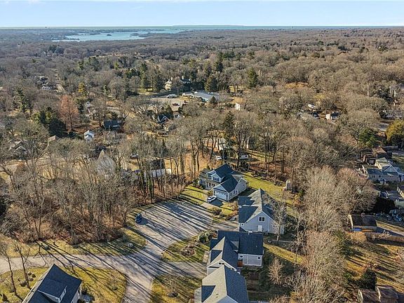 3rd image of 35 Abbey Rd