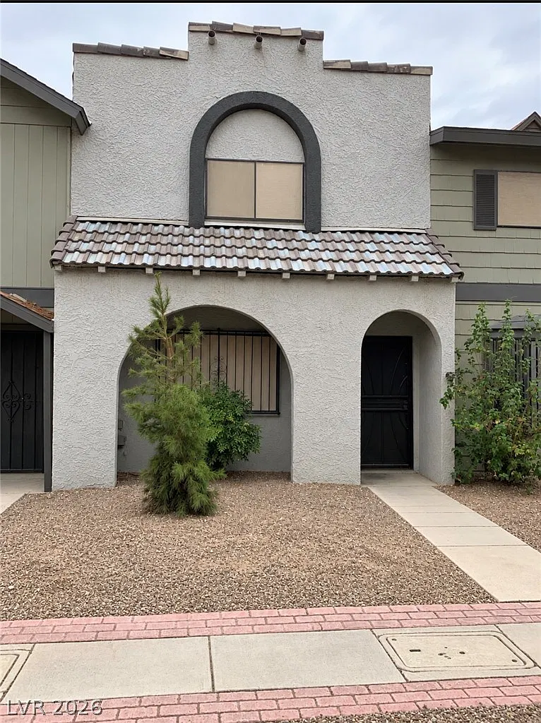 2 bed, 1.5 bath, 1116 sqft, $1,500 — Photo 1