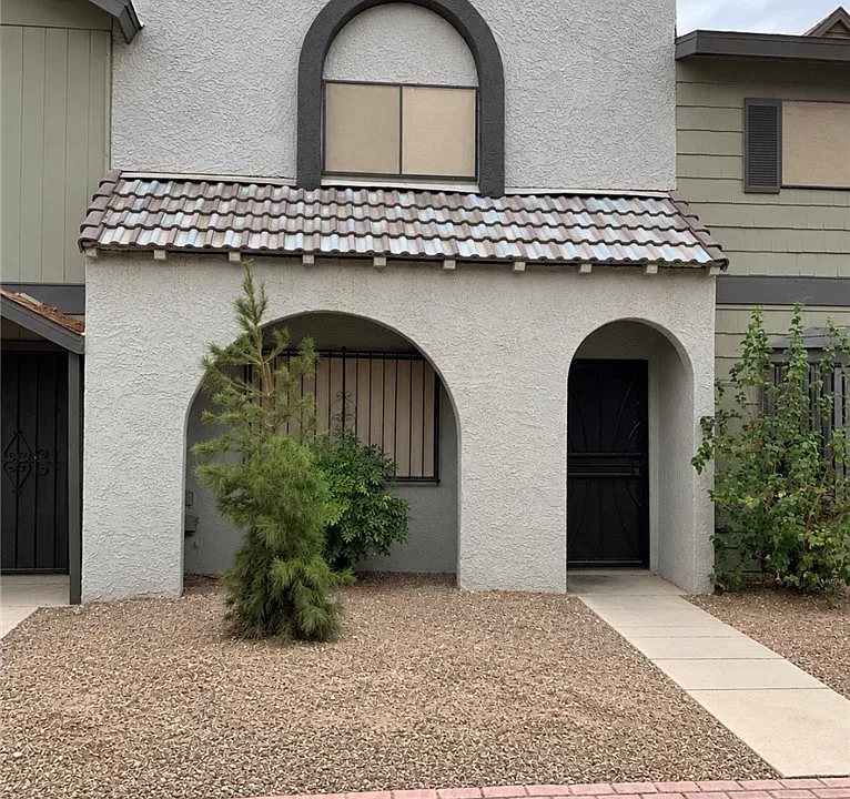 878 Flagstone Way