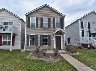 642 Four Seasons Blvd, Aurora, IL 60504