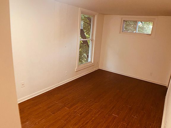 3rd image of 1306 Buffalo Ave NE #2