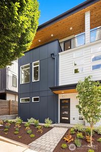 1613 N 50th Street, Seattle, WA, 98103