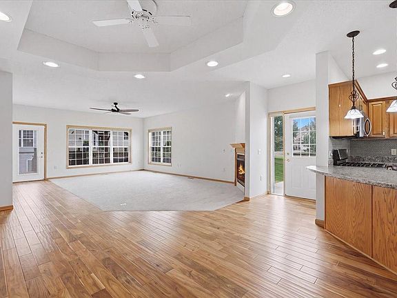 3rd image of 2310 Foxglove Way