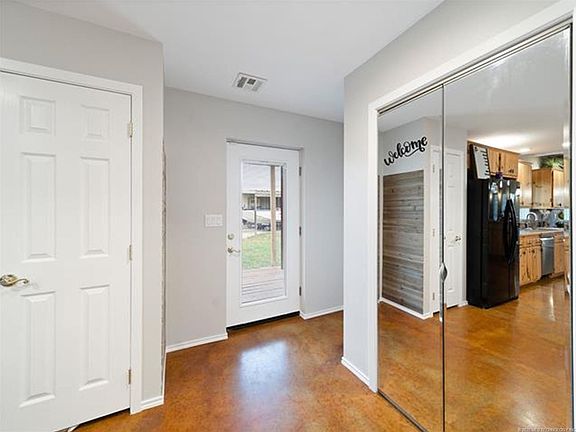3rd image of 21334 E Barbara Blvd