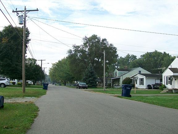 4th image of 517 Woodlawn Dr