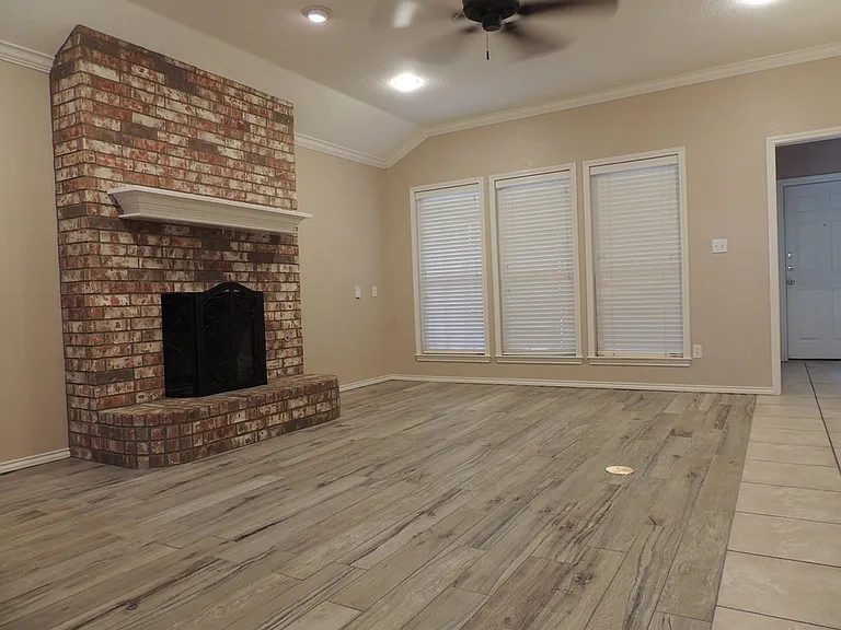 2913 Sunburst Dr — Photo 10