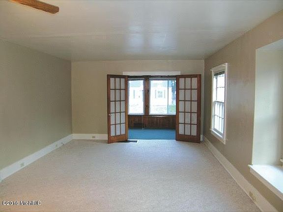 4th image of 537 N Dartmouth St