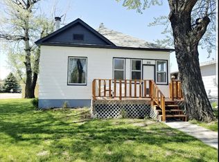 210 N 3rd Ave, Forsyth, MT 59327