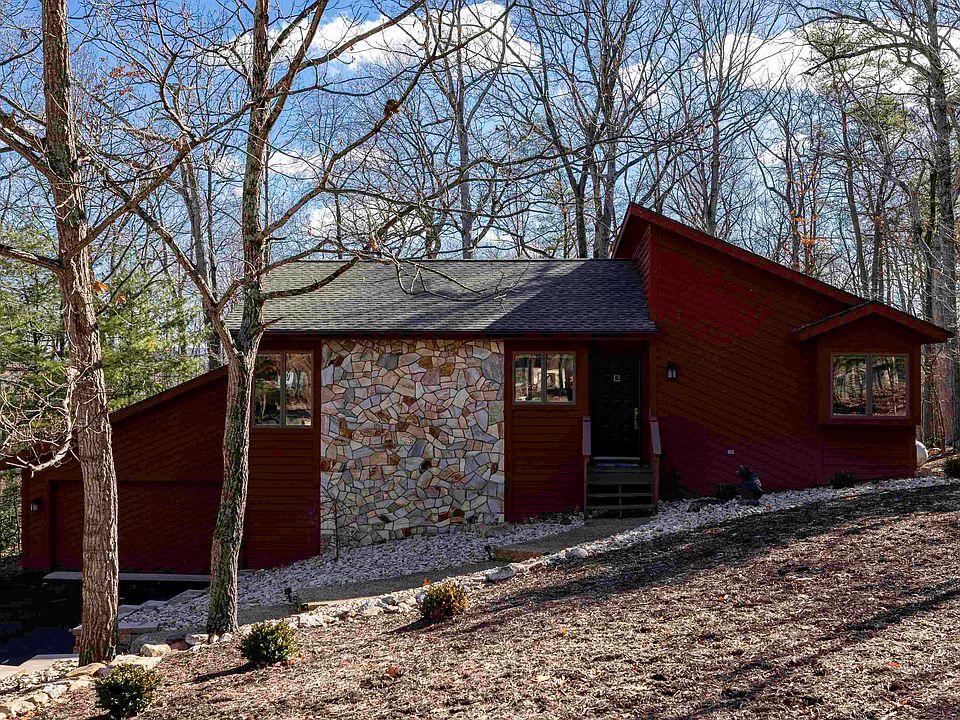 1st image of 176 Piney Ln