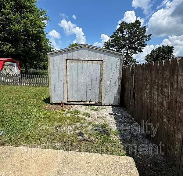 106 Dickerson Ln — Photo 8