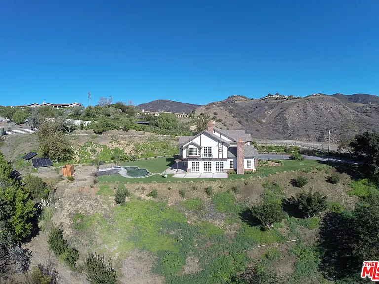 27437 Winding Way — Photo 32