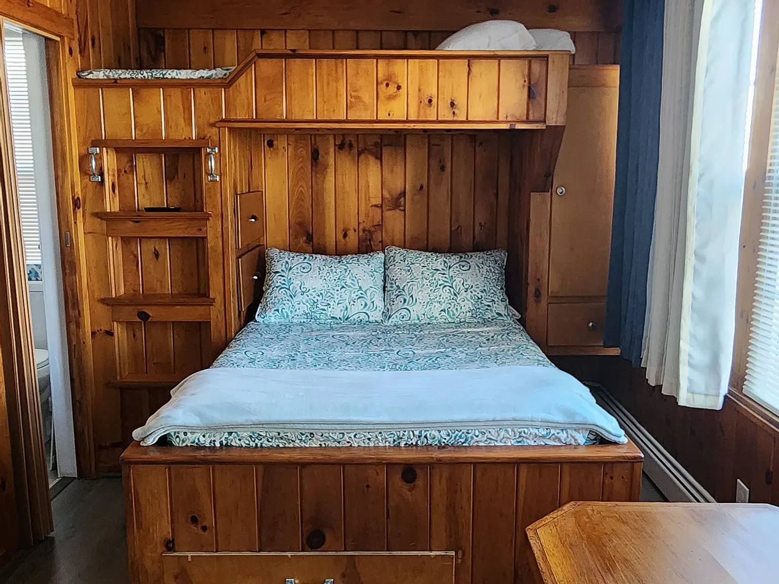 Studio, 195 sqft, $950 — Photo 3