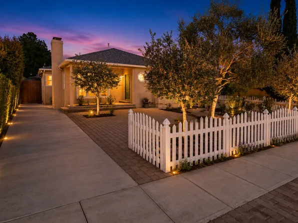 4706 Cartwright Ave, North Hollywood, CA 91602