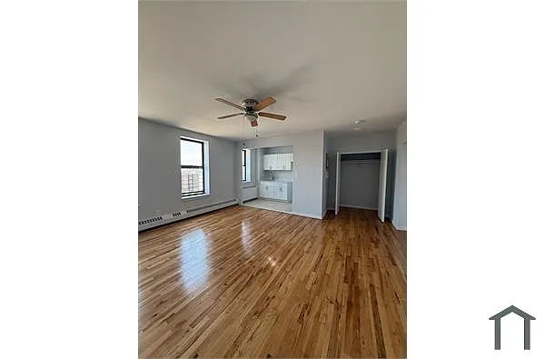 Building Photo - 1000 Freeman St #6H