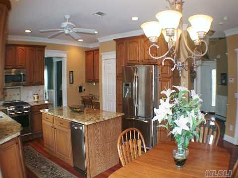 4th image of 45 White Cliff Ln