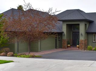 802 NW Yosemite Dr, Bend, OR 97703