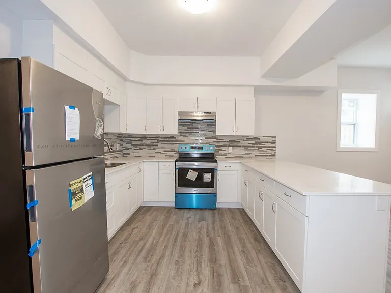140 Caroline St S #1 — Photo 7