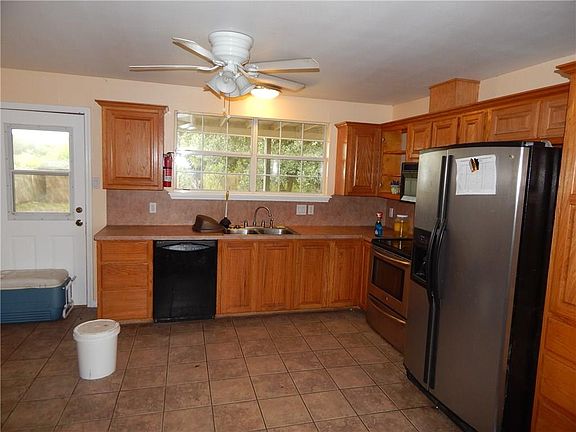 3rd image of 10934 Shady Ln