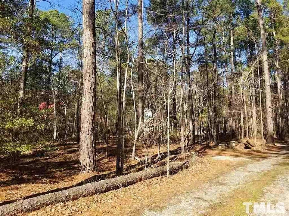 2nd image of 2536 Avent Ferry Rd