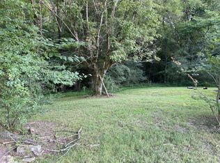 3030 N Hinton Rd, Clarksville, TN 37043