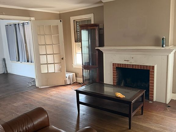 5th image of 854 Oak Park Ave