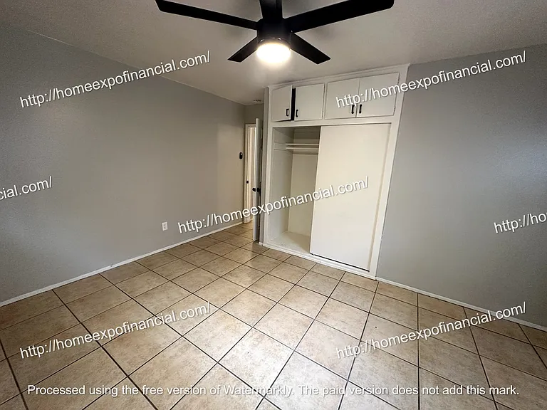 25256 1/2 Bessant St — Photo 9