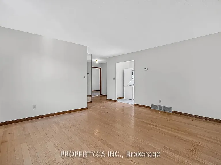 194 Merritt Ave — Photo 9