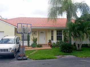 5587 NW 102nd Ct, Doral, FL 33178