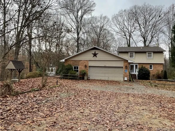 14703 Happy Hill Rd, Chester, VA 23831