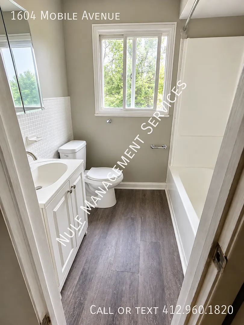 2 bed, 1 bath in Turtle Creek — Photo 3