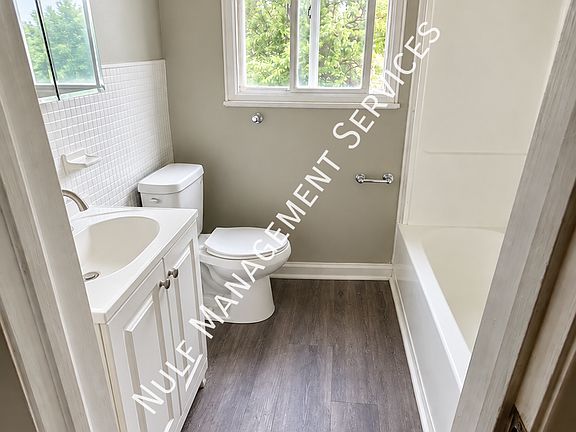 3rd image of 1604 Mobile Ave