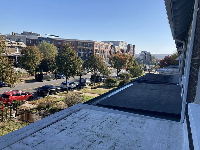1825 Massachusetts Ave SE — Photo 27