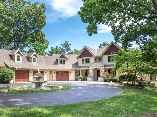 W342N5150 Road P, Okauchee, WI 53069
