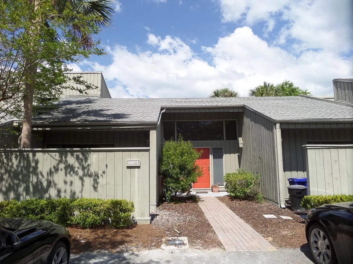 3 bed, 2040 sqft, $4,800 — Photo 1