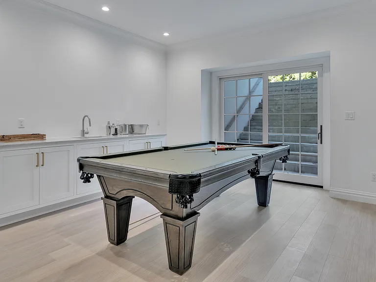 73 Wainscott Stone Rd — Photo 46