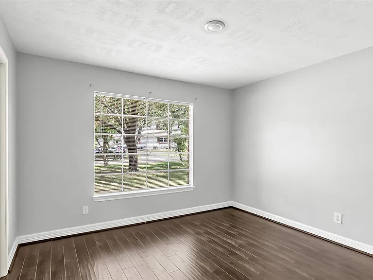 211 W North Hill Dr — Photo 19