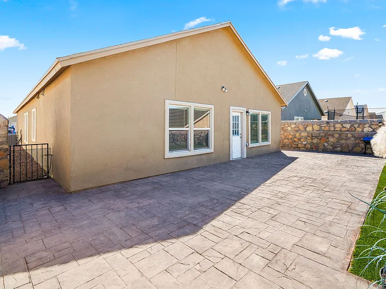 13833 Sky Harbor Ave — Photo 36