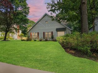 32 Red Thorn Cv, Cordova, TN 38018