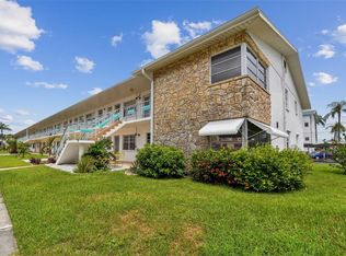 2011 58th Ave N APT 12, Saint Petersburg, FL 33714