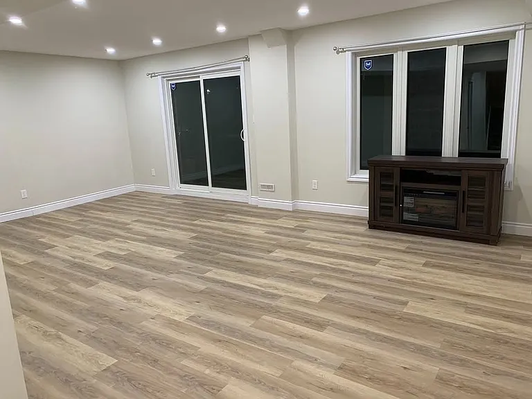 555 Sunningdale Rd E #5 — Photo 9