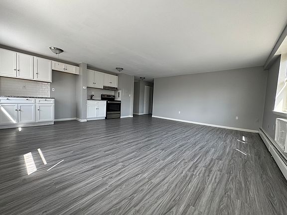 3rd image of 30 Gillette St #F5