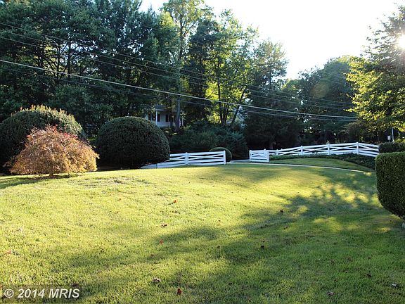 4th image of 6828 Pacific Ln