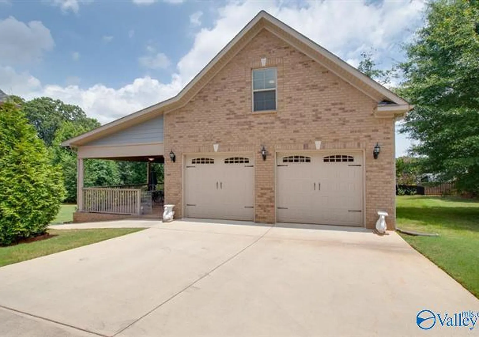 217 Buddy Tate Lane — Photo 1