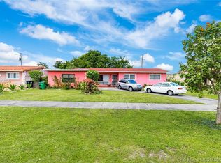 831 NW 173rd Ter, Miami Gardens, FL 33169