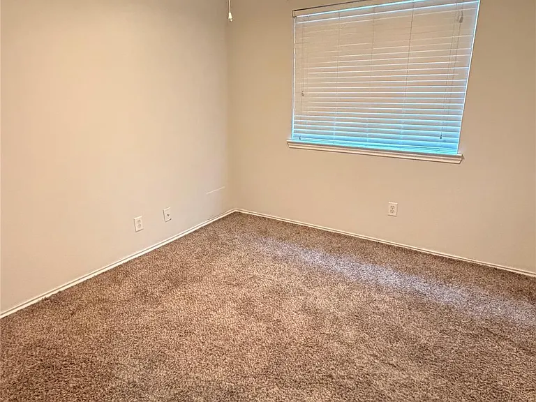 1418 Carolina Grove Ln — Photo 11